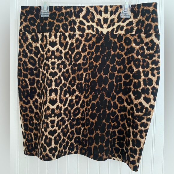 🩵Leopard Print Mini Skirt - Picture 6 of 6